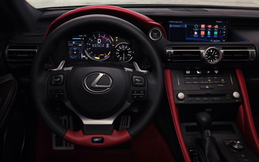 Торпедо Lexus RC F Track Edition 2019 года  (NA) (фото 21 из 48)